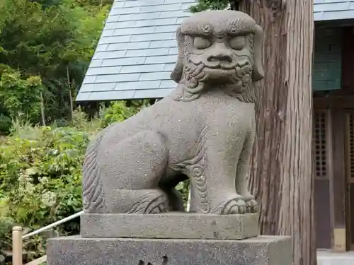 壮瞥神社の狛犬