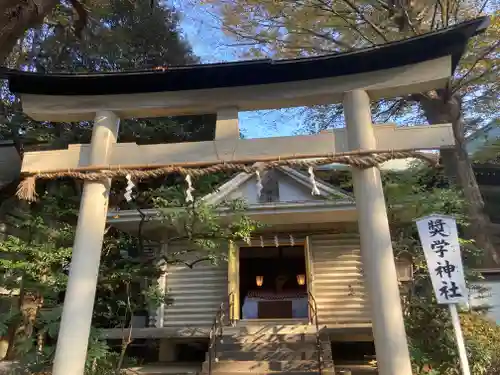 前鳥神社の末社