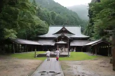 前神寺の本殿・本堂