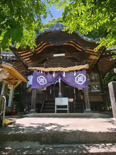 湊三嶋大明神社の{uncategorized: "未分類", other: "その他", undefined: "問題あり", building: "その他建物", grave: "お墓", sacred_gate: "鳥居", guardian: "狛犬", statue: "像", buddha: "仏像", history: "歴史", nature: "自然", garden: "庭園", animal: "動物", pagoda: "塔", temizu: "手水舎", mountain_gate: "山門・神門", sanctuary: "本殿・本堂", subordinate: "末社・摂社", art: "芸術", scenery: "景色", jizo: "地蔵", ema: "絵馬", goshuin: "御朱印", omikuji: "おみくじ", items: "授与品その他", amulet: "お守り", goshuincho: "御朱印帳", eats: "食事", festival: "お祭り", votive_dance: "神楽", shichigosan: "七五三参", wedding: "結婚式", experience: "体験その他", initially: "初詣", around: "周辺", anti_infection: "感染症対策"}