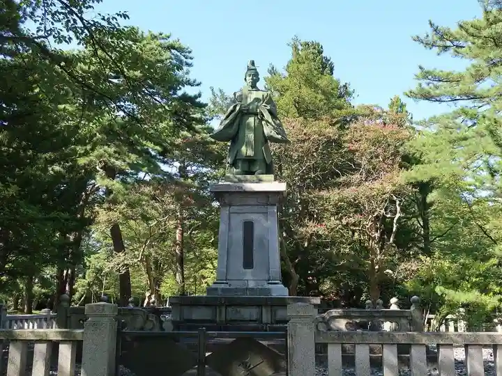 八幡秋田神社(秋田県)