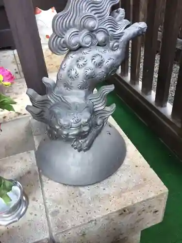 幸町辨財天の狛犬