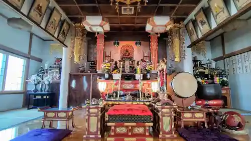 教信寺の本殿・本堂