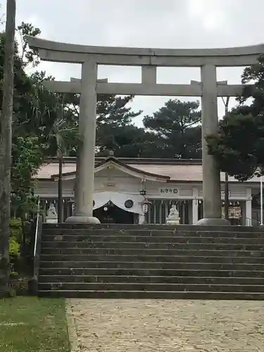 沖縄県護国神社の鳥居