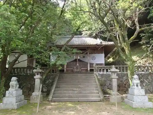 鉾島神社の本殿・本堂