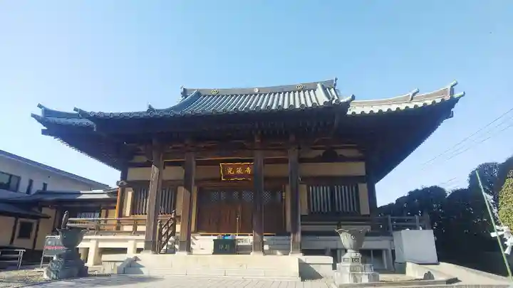 光蔵寺の本殿・本堂