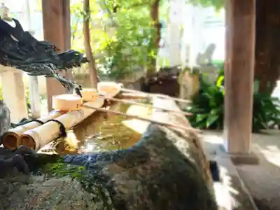 洲嵜神社の手水舎