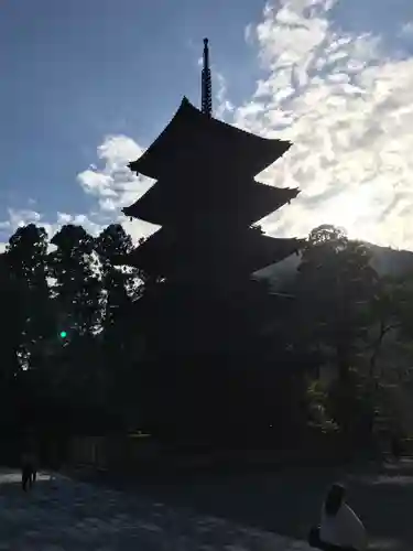 久遠寺の塔