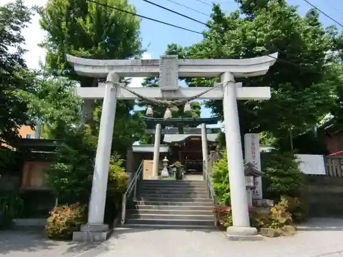 鳩ヶ谷氷川神社の鳥居