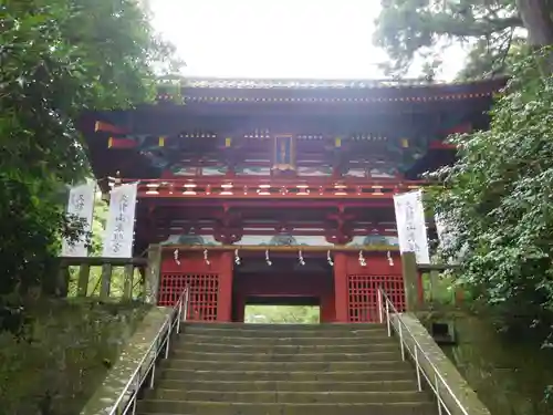 久能山東照宮の山門