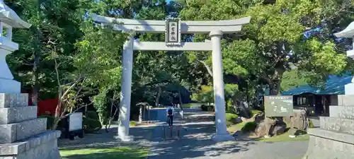 桜ヶ池池宮神社の鳥居