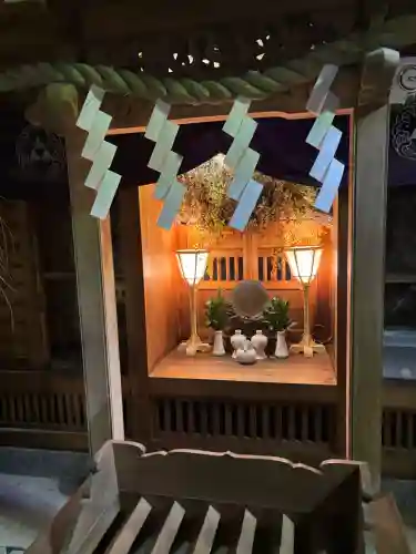 銭洗弁財天宇賀福神社の{uncategorized: "未分類", other: "その他", undefined: "問題あり", building: "その他建物", grave: "お墓", sacred_gate: "鳥居", guardian: "狛犬", statue: "像", buddha: "仏像", history: "歴史", nature: "自然", garden: "庭園", animal: "動物", pagoda: "塔", temizu: "手水舎", mountain_gate: "山門・神門", sanctuary: "本殿・本堂", subordinate: "末社・摂社", art: "芸術", scenery: "景色", jizo: "地蔵", ema: "絵馬", goshuin: "御朱印", omikuji: "おみくじ", items: "授与品その他", amulet: "お守り", goshuincho: "御朱印帳", eats: "食事", festival: "お祭り", votive_dance: "神楽", shichigosan: "七五三参", wedding: "結婚式", experience: "体験その他", initially: "初詣", around: "周辺", anti_infection: "感染症対策"}