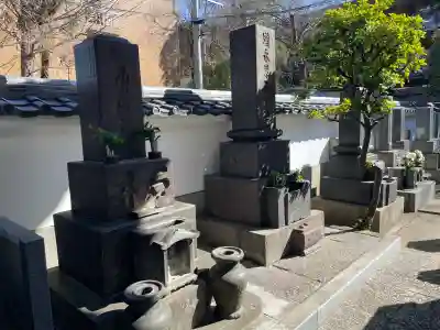 西教寺の{uncategorized: "未分類", other: "その他", undefined: "問題あり", building: "その他建物", grave: "お墓", sacred_gate: "鳥居", guardian: "狛犬", statue: "像", buddha: "仏像", history: "歴史", nature: "自然", garden: "庭園", animal: "動物", pagoda: "塔", temizu: "手水舎", mountain_gate: "山門・神門", sanctuary: "本殿・本堂", subordinate: "末社・摂社", art: "芸術", scenery: "景色", jizo: "地蔵", ema: "絵馬", goshuin: "御朱印", omikuji: "おみくじ", items: "授与品その他", amulet: "お守り", goshuincho: "御朱印帳", eats: "食事", festival: "お祭り", votive_dance: "神楽", shichigosan: "七五三参", wedding: "結婚式", experience: "体験その他", initially: "初詣", around: "周辺", anti_infection: "感染症対策"}