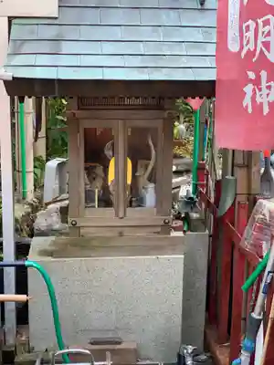 翁稲荷社の末社・摂社