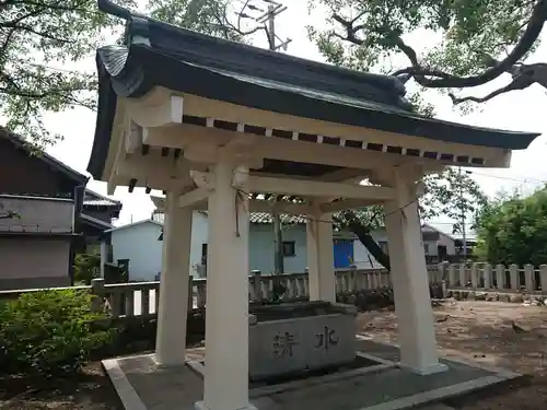 八劔社の手水舎