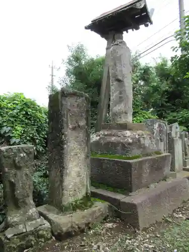 山村のかねふり地蔵尊(茨城県)