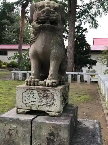 仁木神社の狛犬