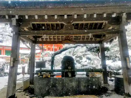 賀茂別雷神社（上賀茂神社）の{uncategorized: "未分類", other: "その他", undefined: "問題あり", building: "その他建物", grave: "お墓", sacred_gate: "鳥居", guardian: "狛犬", statue: "像", buddha: "仏像", history: "歴史", nature: "自然", garden: "庭園", animal: "動物", pagoda: "塔", temizu: "手水舎", mountain_gate: "山門・神門", sanctuary: "本殿・本堂", subordinate: "末社・摂社", art: "芸術", scenery: "景色", jizo: "地蔵", ema: "絵馬", goshuin: "御朱印", omikuji: "おみくじ", items: "授与品その他", amulet: "お守り", goshuincho: "御朱印帳", eats: "食事", festival: "お祭り", votive_dance: "神楽", shichigosan: "七五三参", wedding: "結婚式", experience: "体験その他", initially: "初詣", around: "周辺", anti_infection: "感染症対策"}