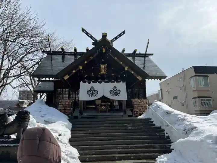 札幌諏訪神社の本殿・本堂