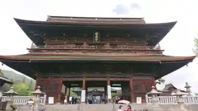 善光寺の山門・神門