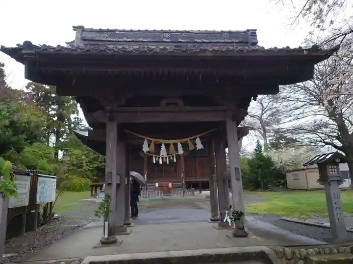 淡海國玉神社の山門・神門