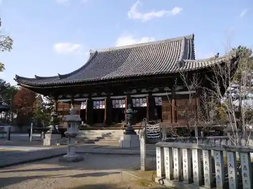 鶴林寺の本殿・本堂