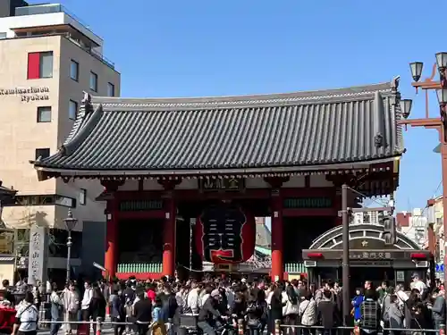 浅草寺の山門・神門