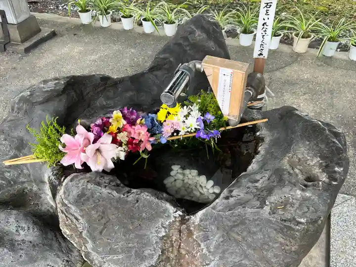 富良野神社の手水舎