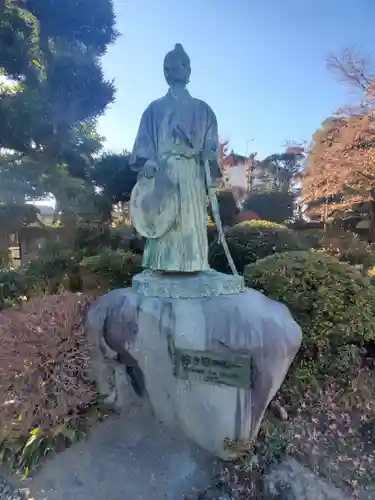 稲荷神社の像