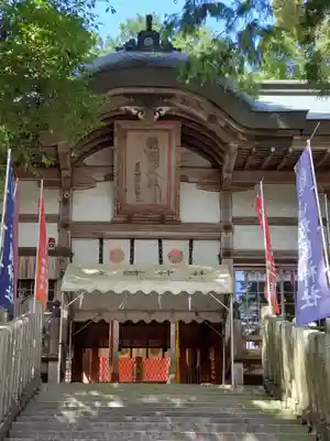 敢國神社の本殿・本堂