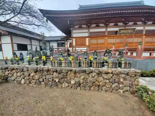 滿福密寺の仏像