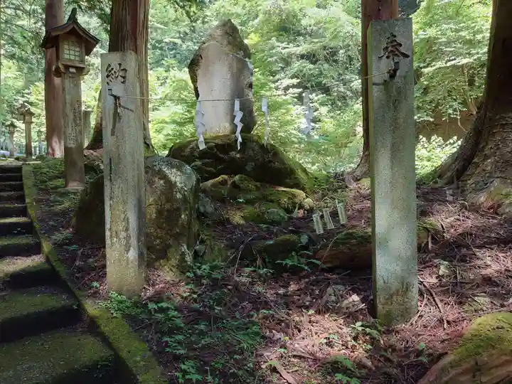 大嶽山那賀都神社(山梨県)
