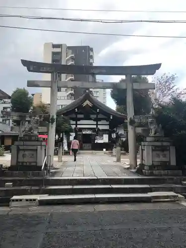 三輪神社の鳥居