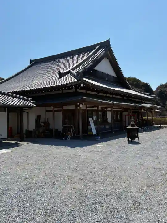 中山寺の本殿・本堂