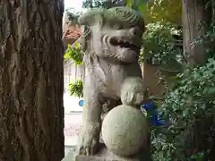 御霊神社の狛犬