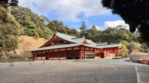 霧島神宮の{uncategorized: "未分類", other: "その他", undefined: "問題あり", building: "その他建物", grave: "お墓", sacred_gate: "鳥居", guardian: "狛犬", statue: "像", buddha: "仏像", history: "歴史", nature: "自然", garden: "庭園", animal: "動物", pagoda: "塔", temizu: "手水舎", mountain_gate: "山門・神門", sanctuary: "本殿・本堂", subordinate: "末社・摂社", art: "芸術", scenery: "景色", jizo: "地蔵", ema: "絵馬", goshuin: "御朱印", omikuji: "おみくじ", items: "授与品その他", amulet: "お守り", goshuincho: "御朱印帳", eats: "食事", festival: "お祭り", votive_dance: "神楽", shichigosan: "七五三参", wedding: "結婚式", experience: "体験その他", initially: "初詣", around: "周辺", anti_infection: "感染症対策"}