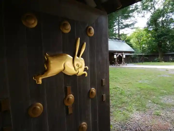帯廣神社の山門・神門