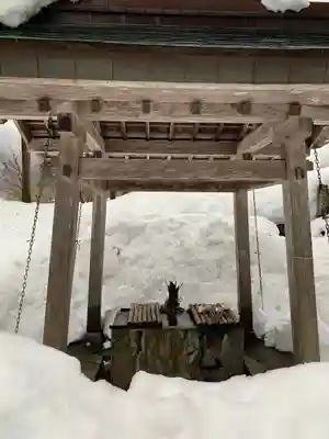 広瀬神社の手水舎