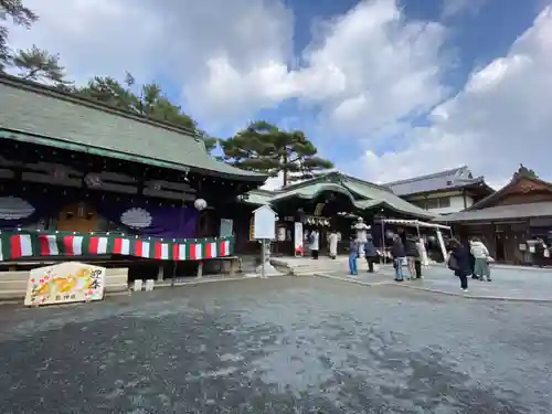 艮神社の建物その他