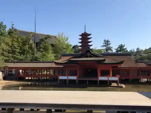 厳島神社(広島県)