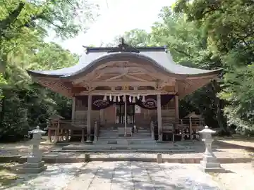 加知彌神社の本殿・本堂