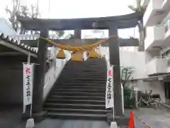 高輪神社の鳥居