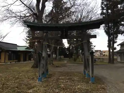 頥気神社の鳥居