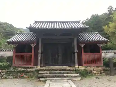 万松院の山門・神門