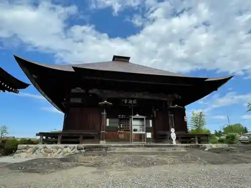 龍石寺の本殿