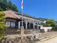 兵庫縣神戸護國神社の{uncategorized: "未分類", other: "その他", undefined: "問題あり", building: "その他建物", grave: "お墓", sacred_gate: "鳥居", guardian: "狛犬", statue: "像", buddha: "仏像", history: "歴史", nature: "自然", garden: "庭園", animal: "動物", pagoda: "塔", temizu: "手水舎", mountain_gate: "山門・神門", sanctuary: "本殿・本堂", subordinate: "末社・摂社", art: "芸術", scenery: "景色", jizo: "地蔵", ema: "絵馬", goshuin: "御朱印", omikuji: "おみくじ", items: "授与品その他", amulet: "お守り", goshuincho: "御朱印帳", eats: "食事", festival: "お祭り", votive_dance: "神楽", shichigosan: "七五三参", wedding: "結婚式", experience: "体験その他", initially: "初詣", around: "周辺", anti_infection: "感染症対策"}