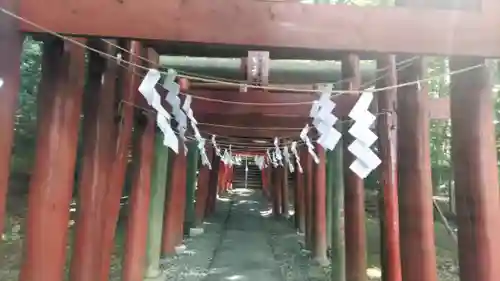 新屋山神社(山梨県)