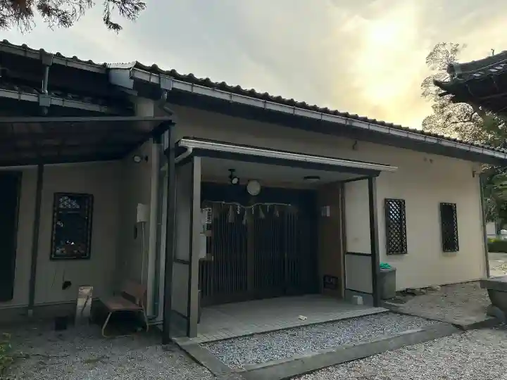 大木神社の{uncategorized: "未分類", other: "その他", undefined: "問題あり", building: "その他建物", grave: "お墓", sacred_gate: "鳥居", guardian: "狛犬", statue: "像", buddha: "仏像", history: "歴史", nature: "自然", garden: "庭園", animal: "動物", pagoda: "塔", temizu: "手水舎", mountain_gate: "山門・神門", sanctuary: "本殿・本堂", subordinate: "末社・摂社", art: "芸術", scenery: "景色", jizo: "地蔵", ema: "絵馬", goshuin: "御朱印", omikuji: "おみくじ", items: "授与品その他", amulet: "お守り", goshuincho: "御朱印帳", eats: "食事", festival: "お祭り", votive_dance: "神楽", shichigosan: "七五三参", wedding: "結婚式", experience: "体験その他", initially: "初詣", around: "周辺", anti_infection: "感染症対策"}