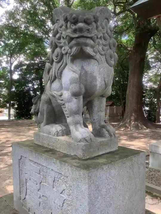 神明社(中切町)の狛犬