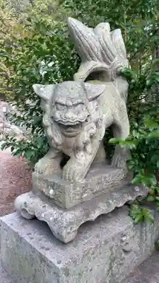 鶴崎神社の狛犬